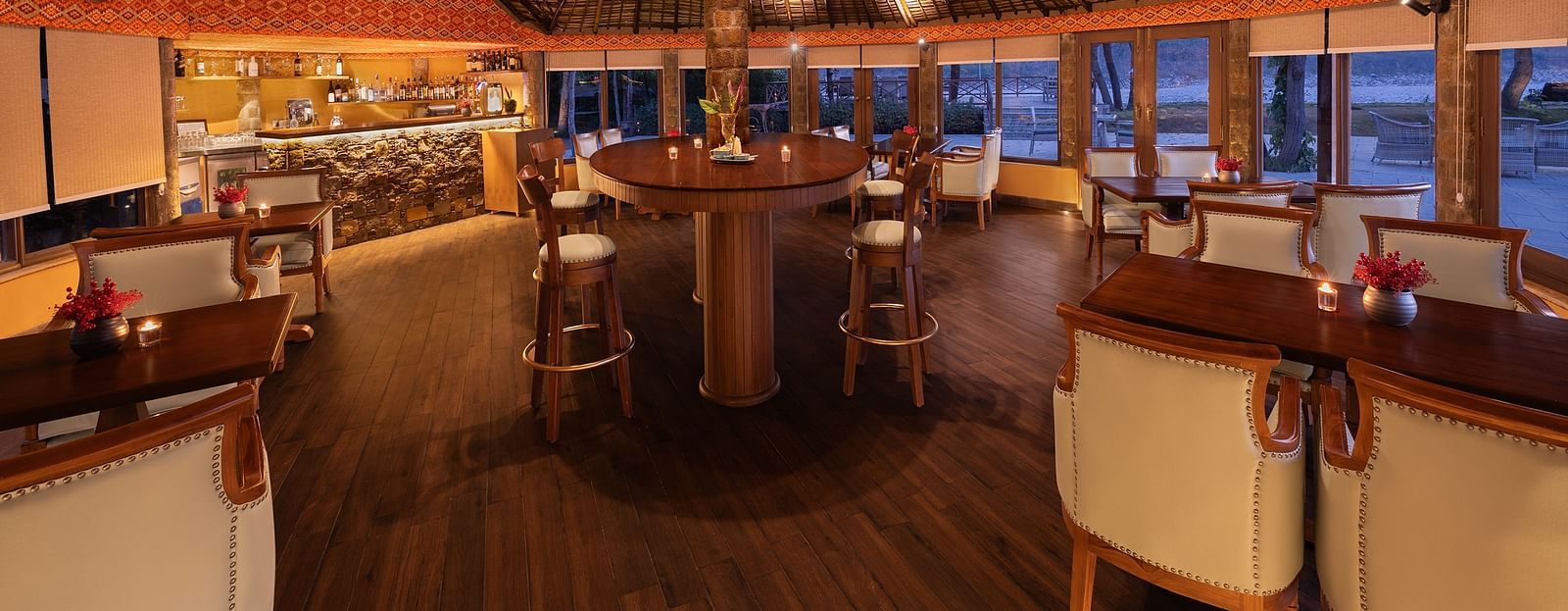 An image of a dining area with many table and chairs - The Riverview Retreat, Corbett