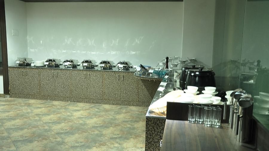 Restaurant area at The Bridge - hotel in Badami