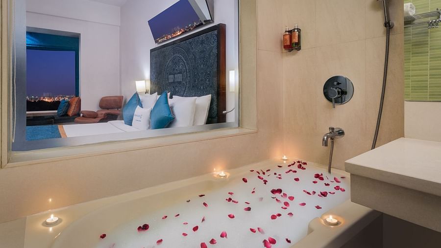 BATH TUB- DELUXE PREMIUM