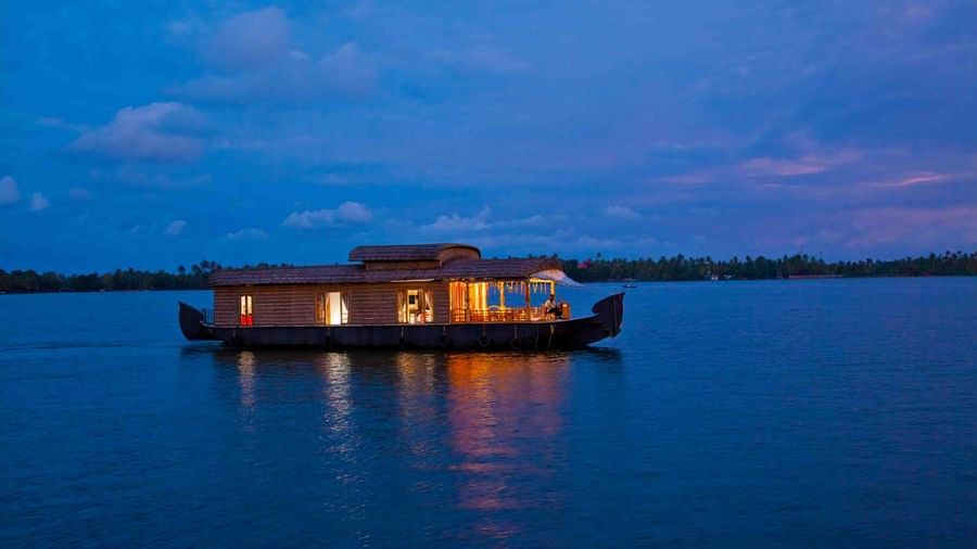 IMG-20190922-WA0018, Houseboats in Alleppey, luxury houseboats in Alleppey, premium houseboats in Alleppey, backwater cruise in Kerala, luxury houseboats in Alleppey, houseboat cruise in Alleppey, best houseboats in Kerala