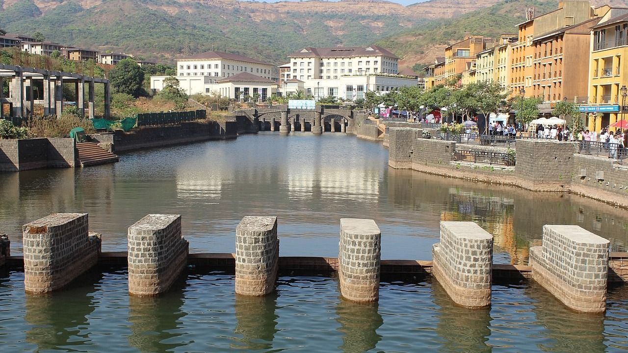 an image of a flowing river