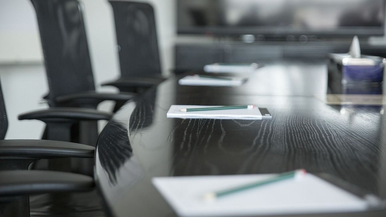 An image of a classic meeting room