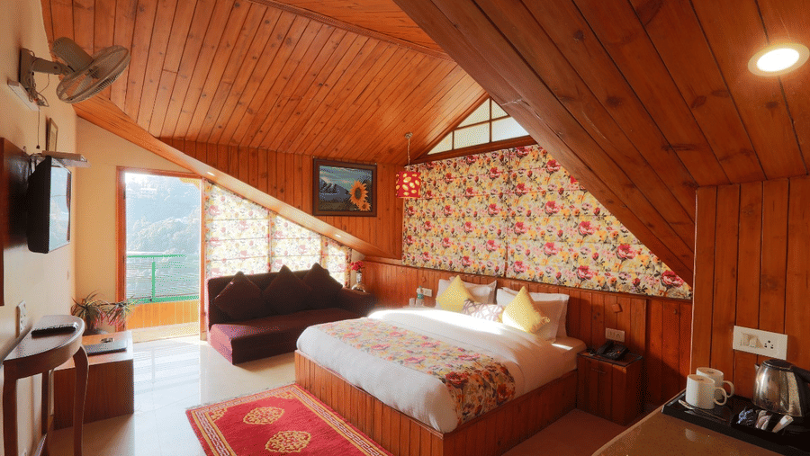 Hotel Mongas in Dalhousie, India