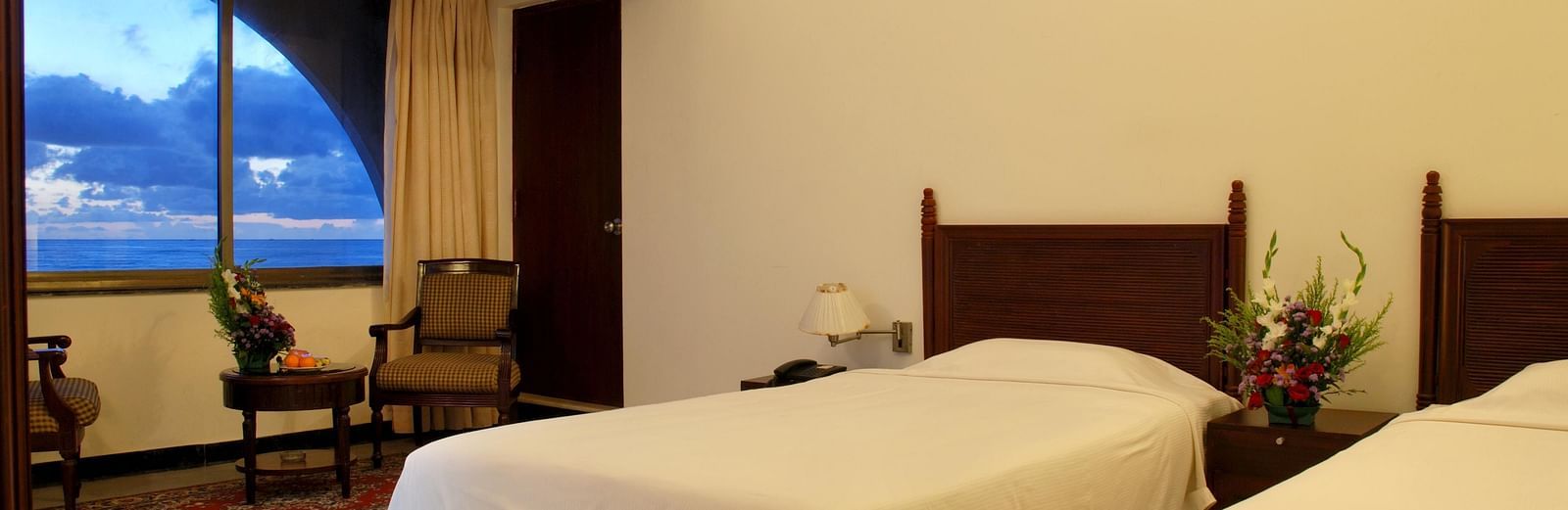 Deluxe Sea View 3