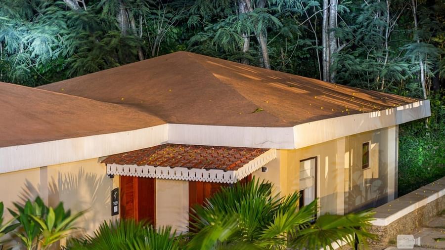 Facade top view Executive Grand 