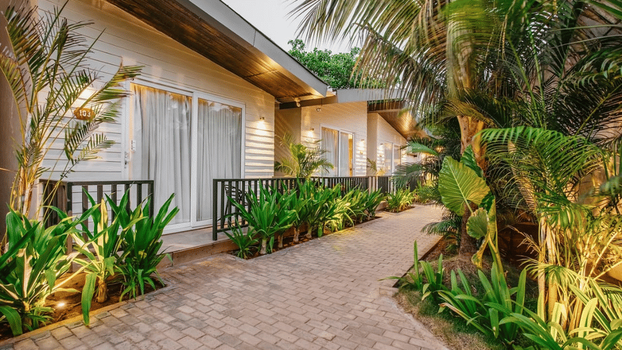 42. Premium cottage Balcony
