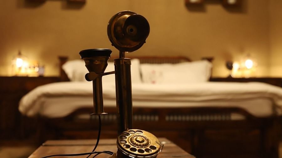 S DLX 5