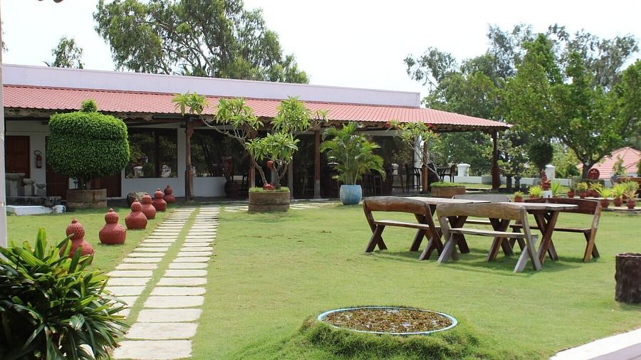 Kapi Restaurant Chariot Beach Resort Mahabalipuram Chennai 1