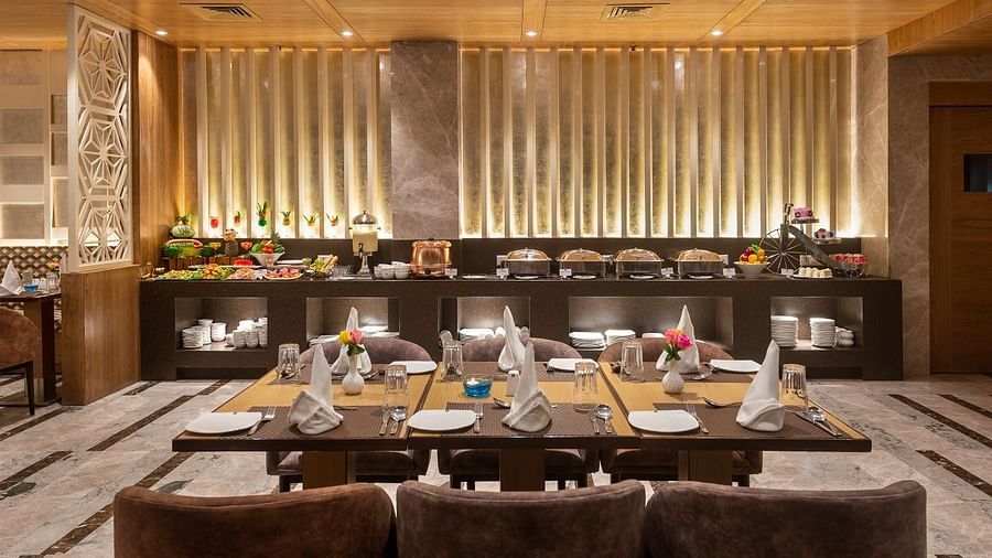 RESTAURANT 4