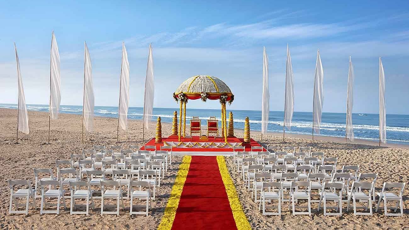 An overview of the seating arrangements on a beach wedding - weddings in South Goa - Caravela Beach Resort, Goa.