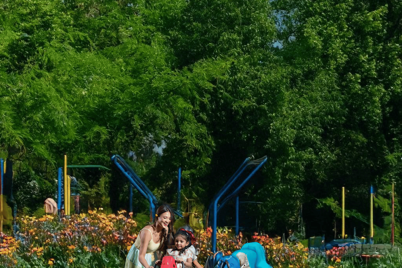 KIDS PLAY AREA