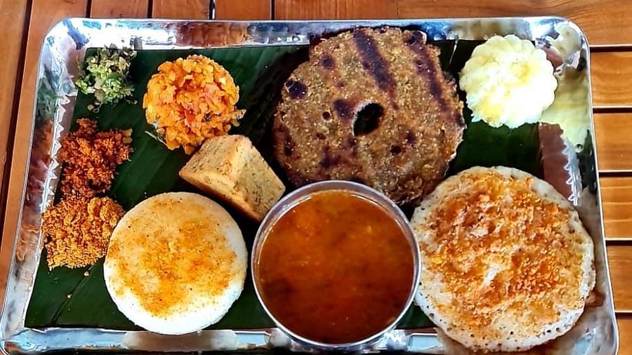 The orchid lonavala - Vishal Platter at Vindhyas Cafe