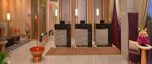 Lobby Radisson Mumbai Goregaon 1