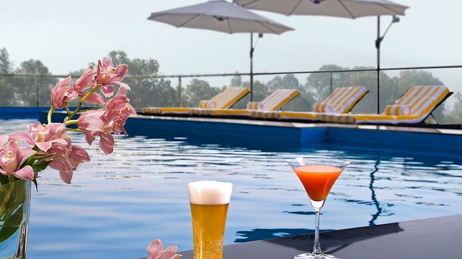 Swimming Pool Park Plaza Zirakpur 1