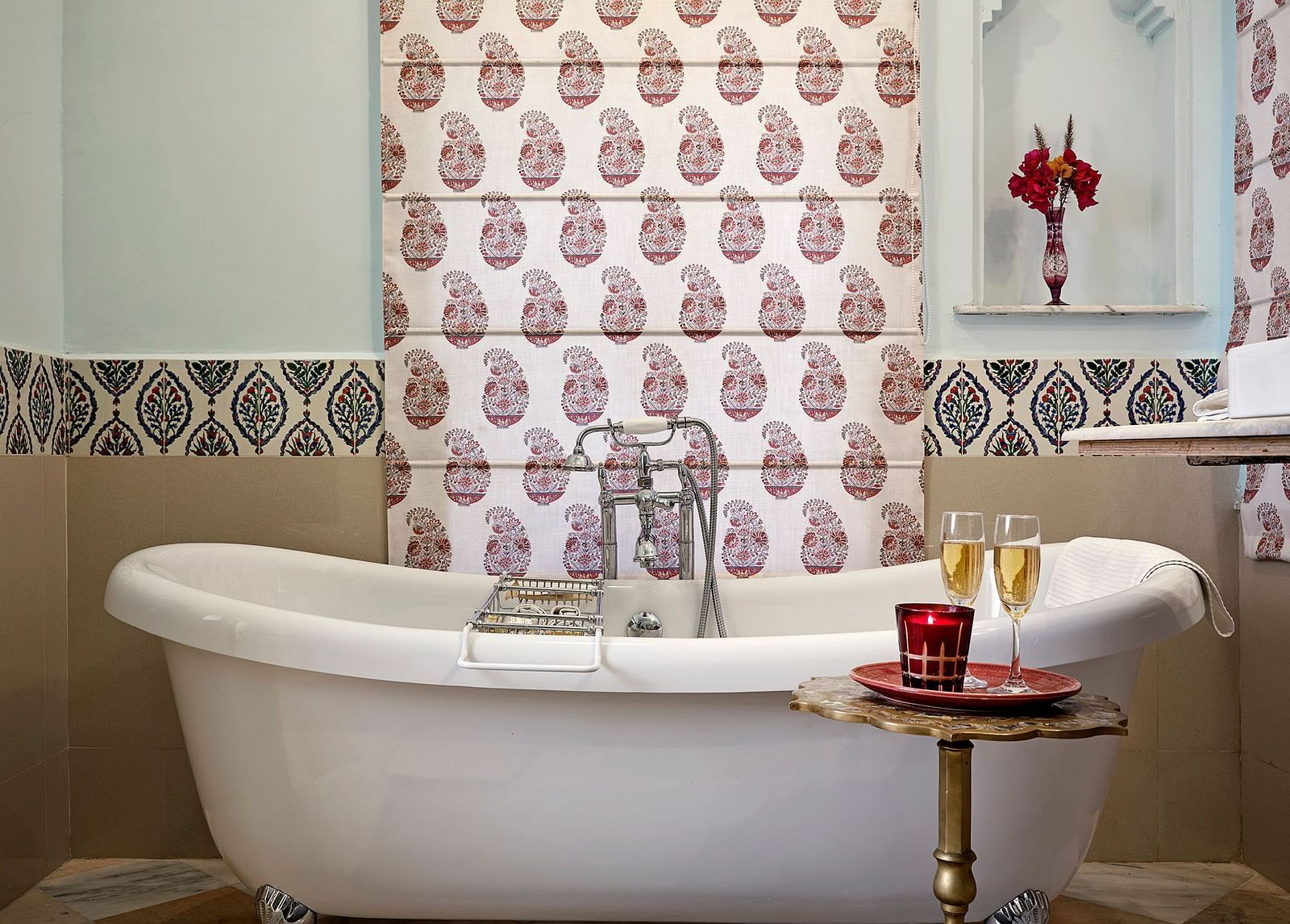 image of the Bathtub in Royal Suite at dev shree deogarh