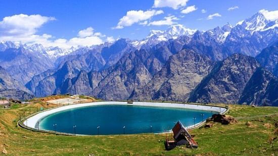 AULI-FEATURE-compressed-686x400