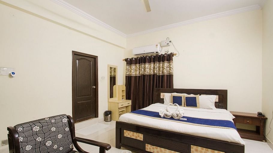 Rooms at Hotel NirmalVilla Cherry Service Apartment - Begumpet Hyderabad 7