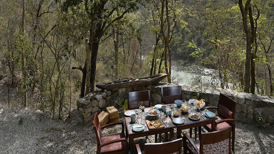 6 chaired Outdoor Dining