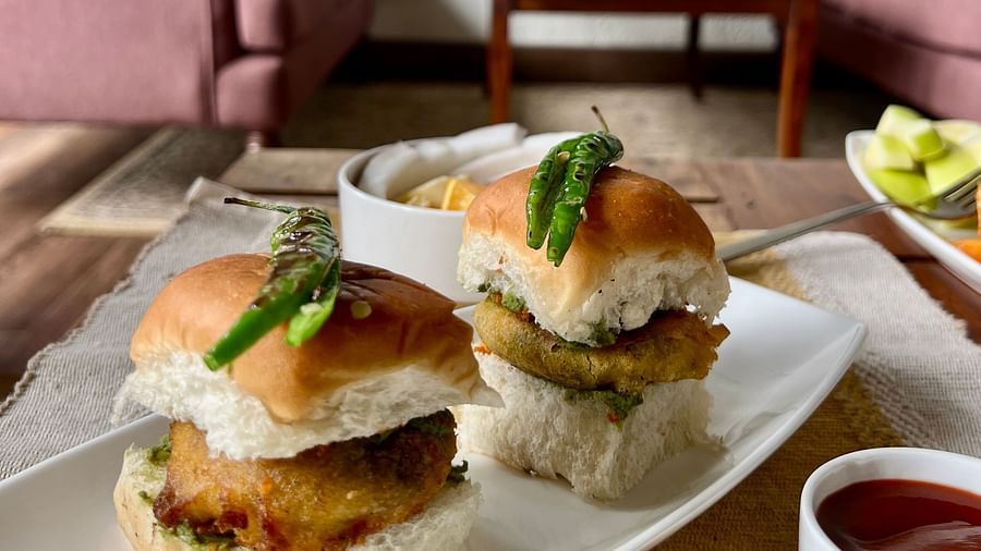 Image of two vada pav on a plate with cutney on the side |  Faraway Cottages, Auli