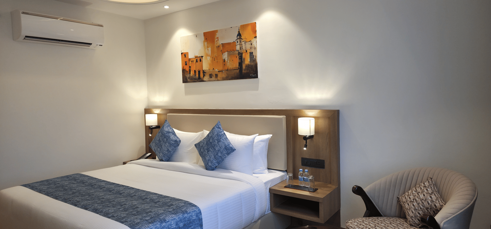 Deluxe room 2