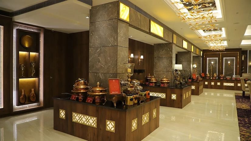 Dining and Restaurant in AB Clarks Inn Jalandhar