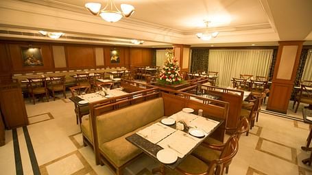 The Rialto Hotel Bangalore Bangalore Peppermill Restaurant 8  The Rialto Hotel Bangalore