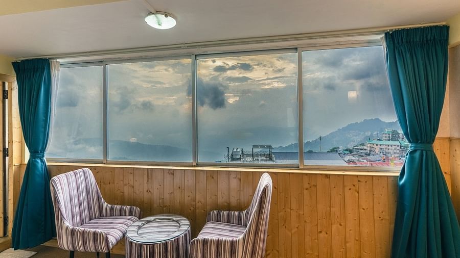 JR SUITE PREMIUM ROOM (Large)