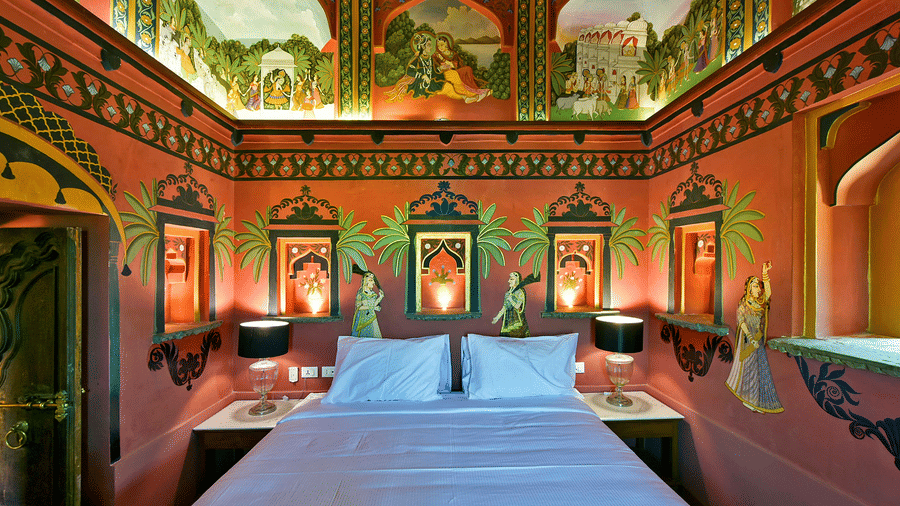 gogunda-palace-rooms-raj-tilak-suite-19