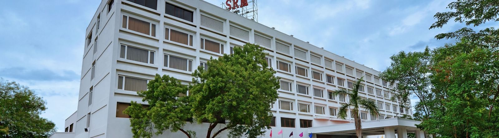 Facade of SRM Hotel Tiruchirappalli- Hotel Near Tiruchirappalli Airport 