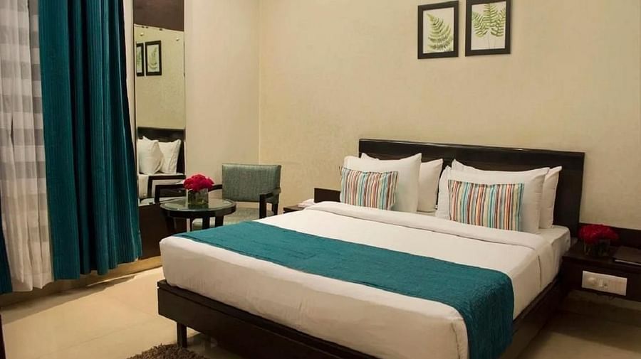 DLX ROOM