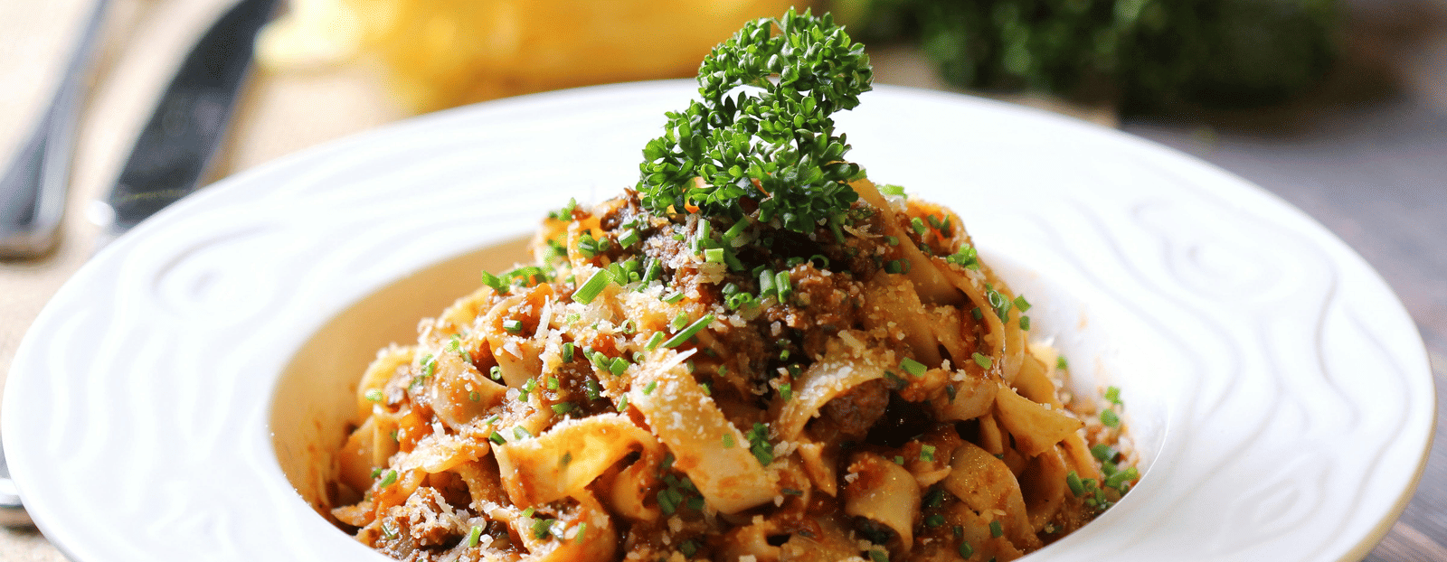 pexels-shameel-mukkath-3421394-5639896