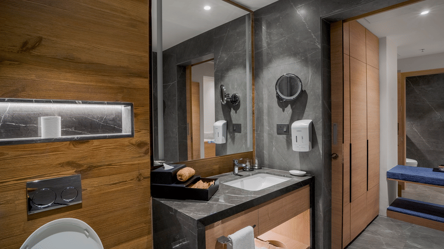 Bathroom  (1)