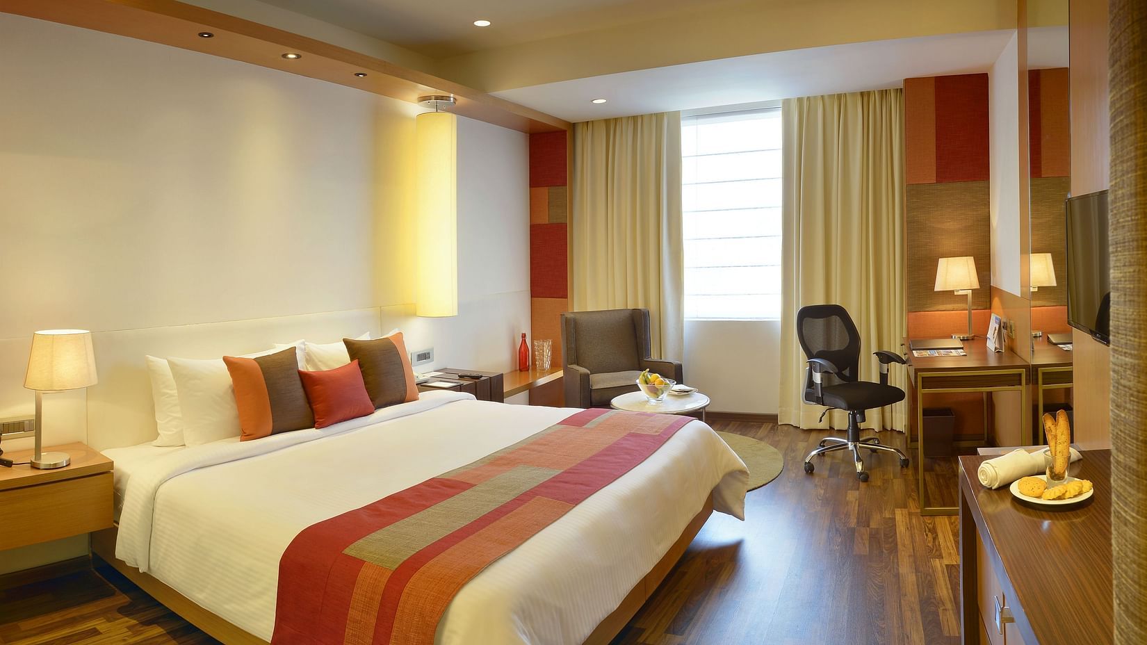 room double Deventure Sarovar Portico Kapashera New Delhi