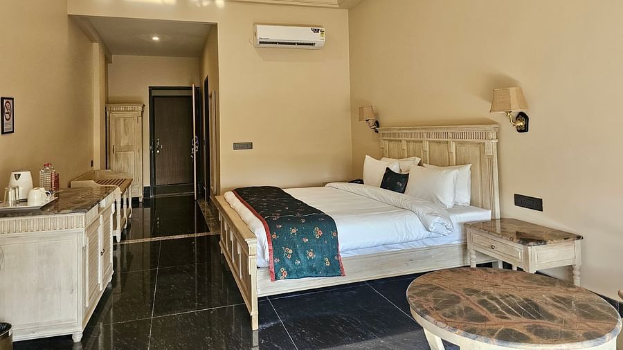 Luxury Rooms at Hotel Umaid Palace, Dausa 2
