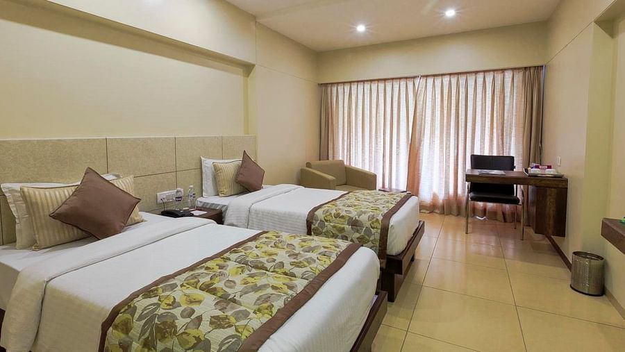 Business hotel in Ankleshwar 2C rooms in Ankleshwar 2C  Restaurants in Ankleshwar 2C Seminar halls in Gujarat 2C Wedding venues in Ankleshwar 2C GujaratDouble Classic Twin bed-1
