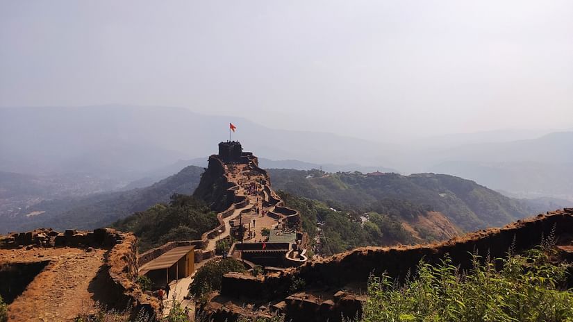Sub-aerial view of a fort during midday