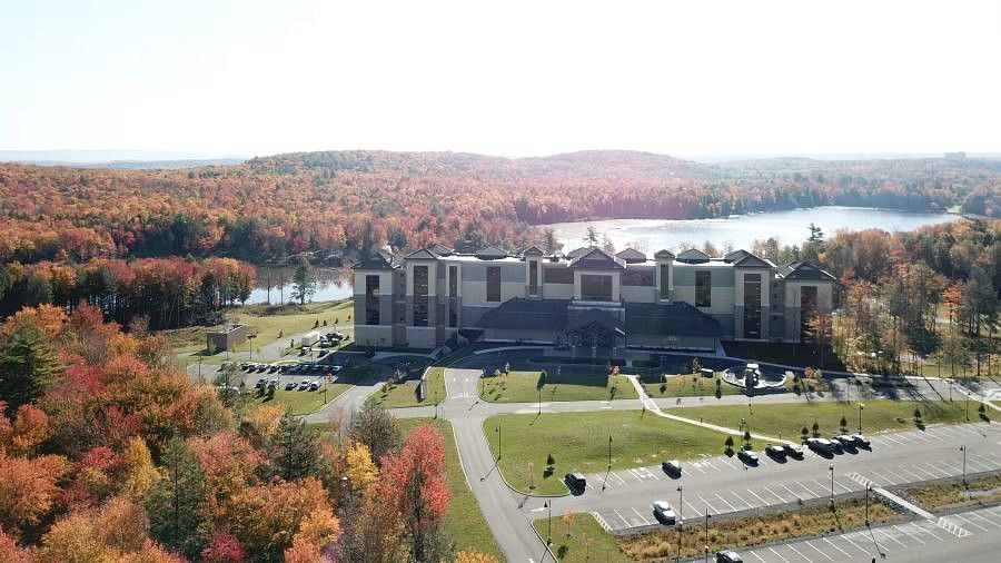 YO1 Longevity & Health Resorts, Catskills New York fall1