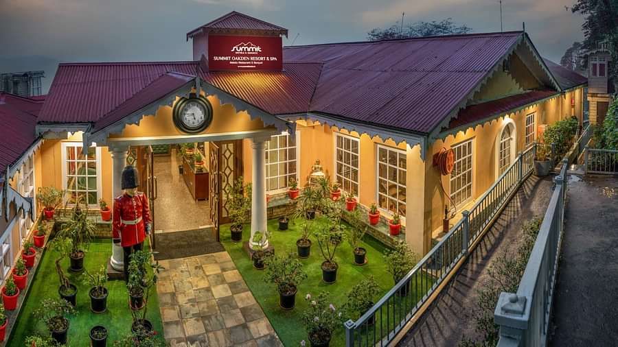 An exterior view of Summit Oakden Resort & Spa, Mall Road
