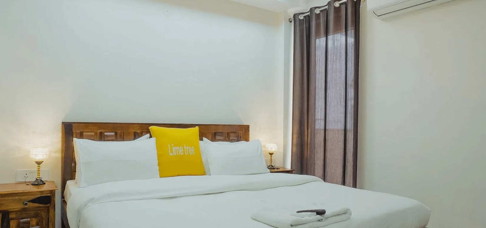 Lime Tree Hotel Golf Course Extension Road Gurgaon - A double bed in the Lime Tree Hotel Golf Course Extension Road Gurgaon