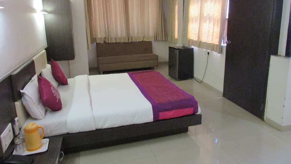 Hotel Skyland, Ahmedabad Ahmedabad Suite 9