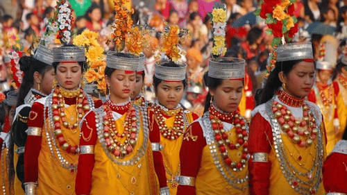 children dressed in Khasi outfits