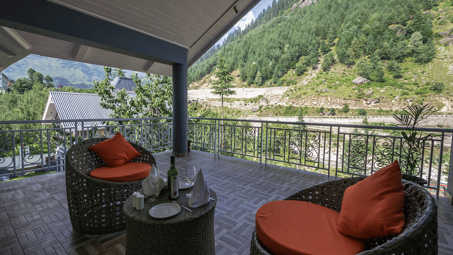 Main Cover slider pics at The Highland Park Manali 13 u6q5oy