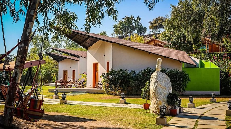 Patang Cottage View yucllm