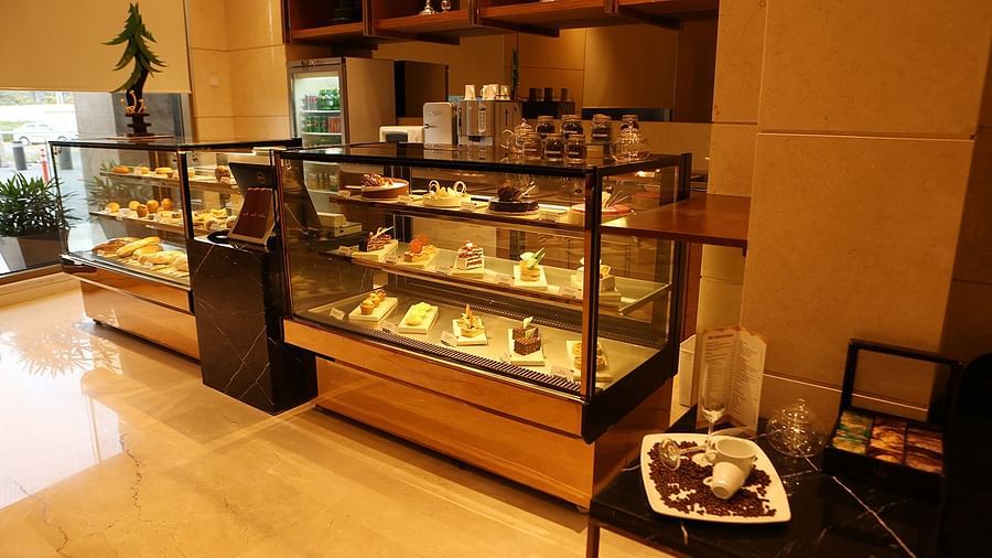 Mr. Confectioner - 3