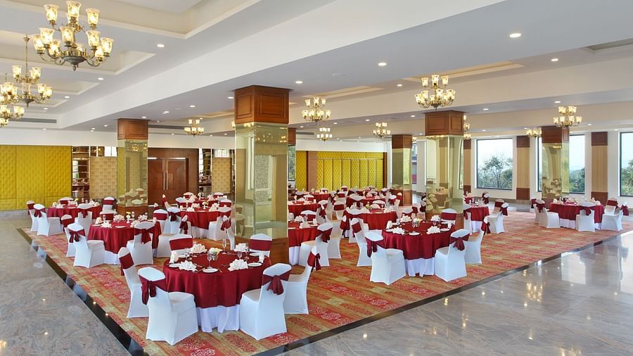 Banquet Halls at RS Sarovar Portico, Palampur Resorts5