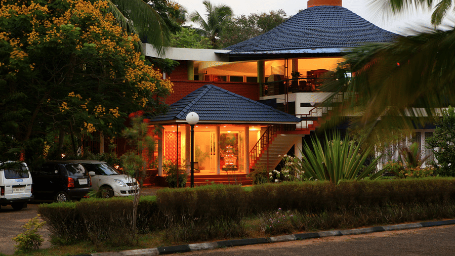 Renai Kappad Travel Desk — Beach resort travel desk in Kappad
