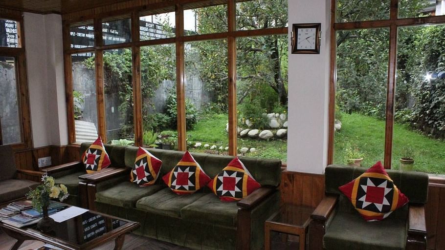 Lobby and Reception Hotel Manali Continental Manali 1 shu5yg