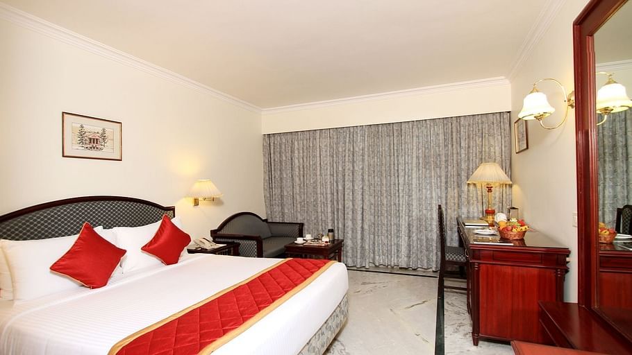 Superior King Room