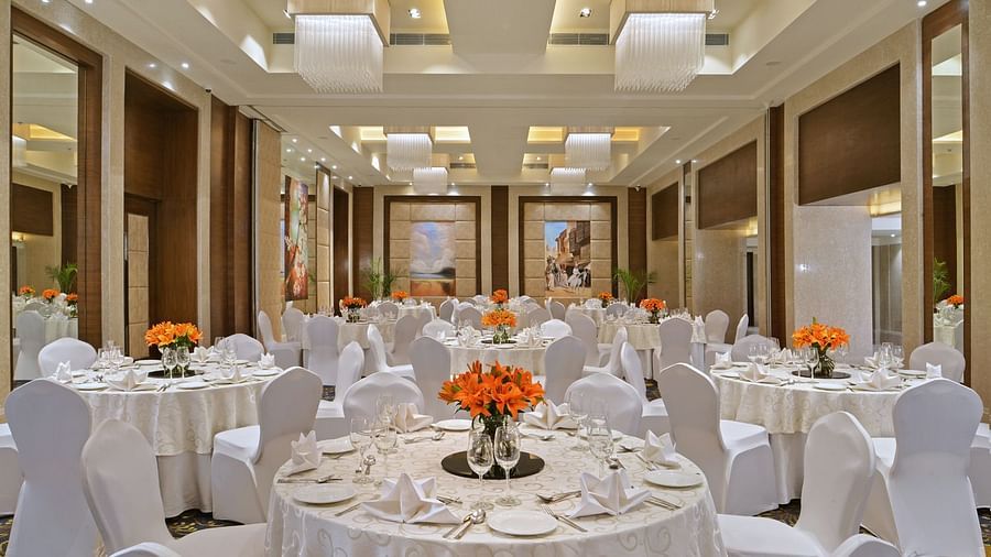 Round Table at Golden Sarovar Portico Amritsar 2