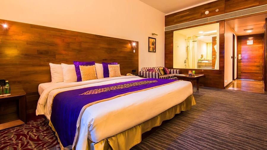 hotel rooms with bathtub in pune  - The Orchid Hotel Pune